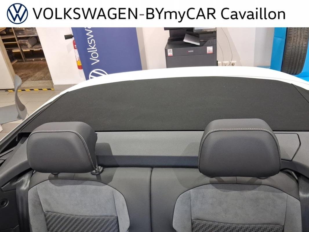 Volkswagen T-Roc - Photo 21