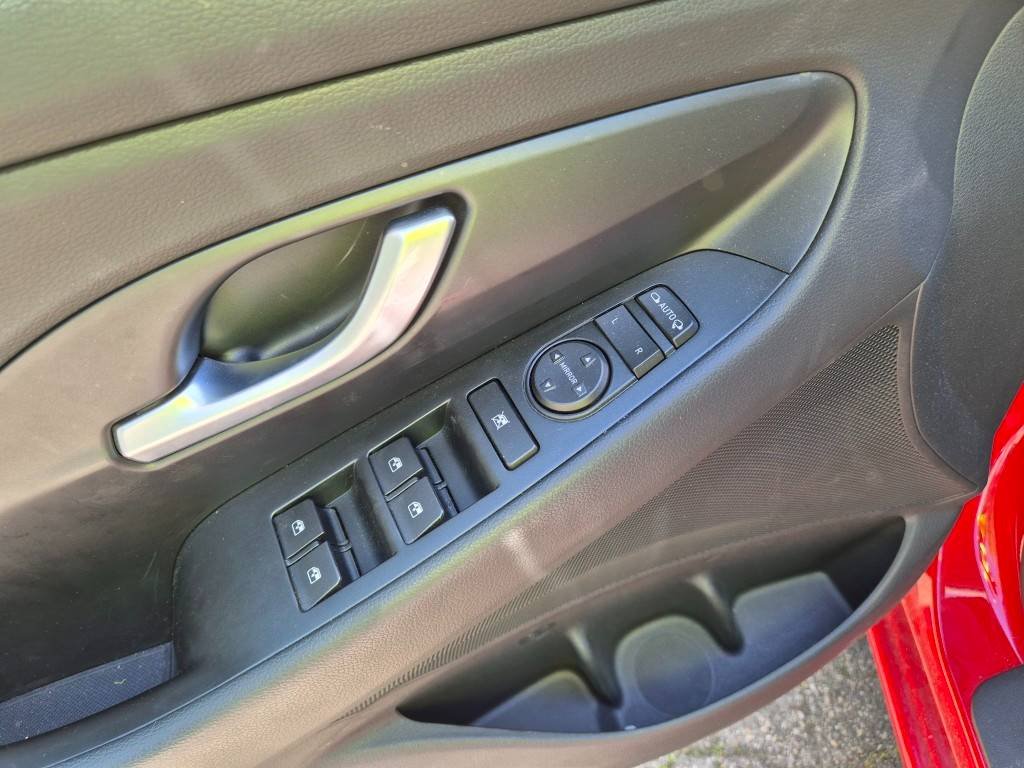Hyundai i30 - Photo 9