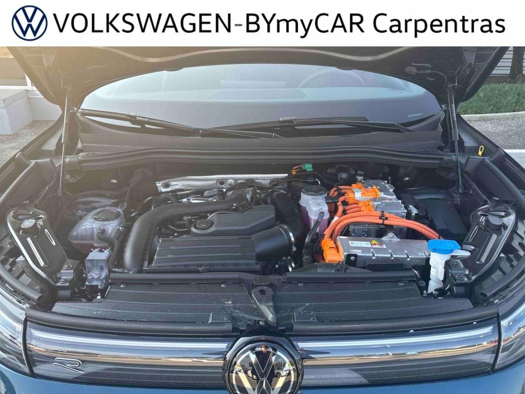 Volkswagen Tiguan - Photo 16