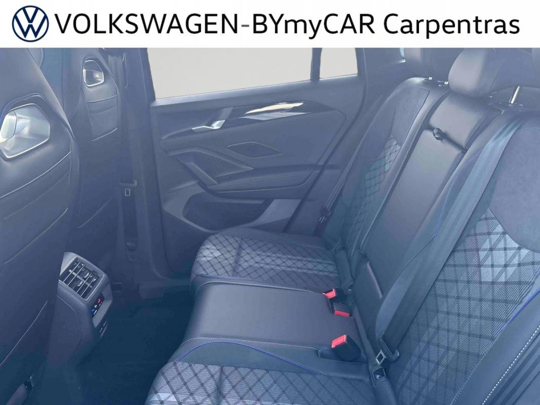 Volkswagen Tiguan - Photo 21