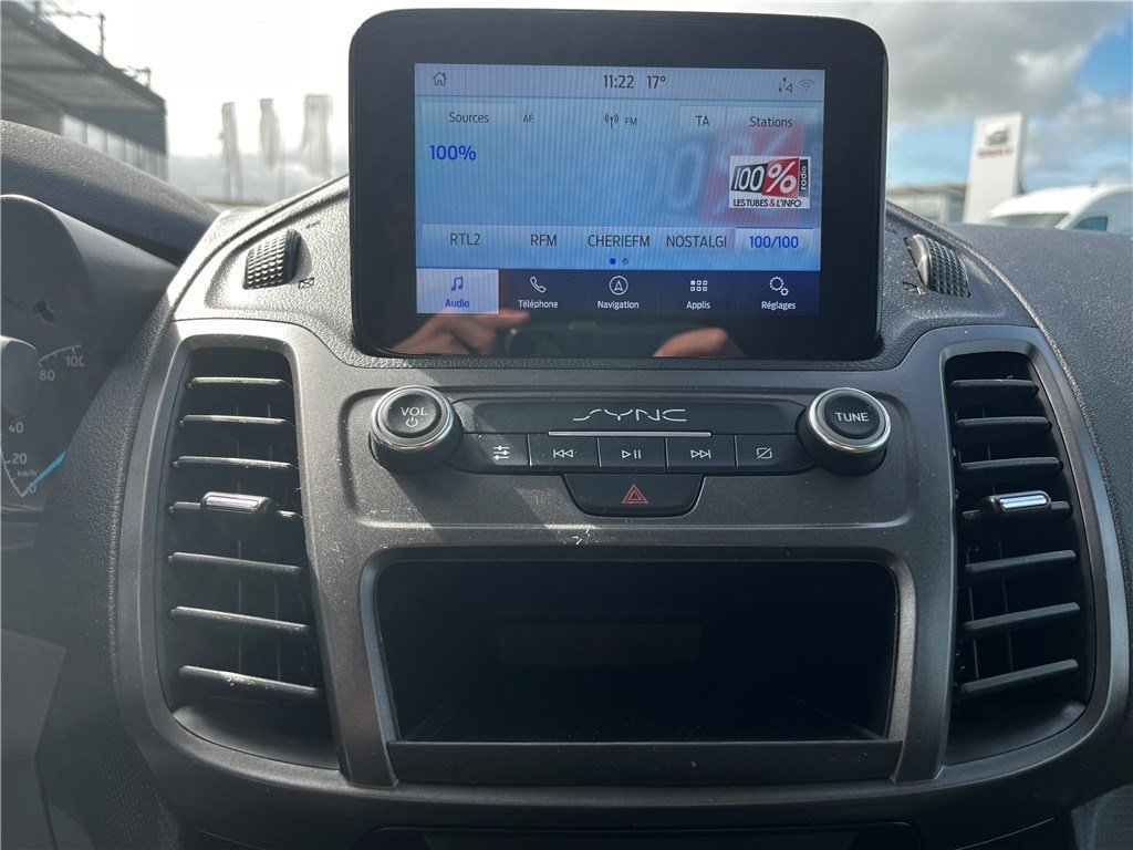 Ford Transit Connect - Photo 18