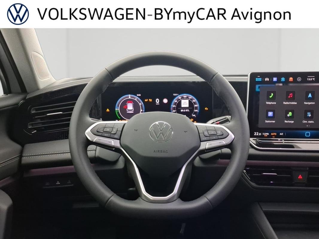 Volkswagen Tiguan - Photo 11