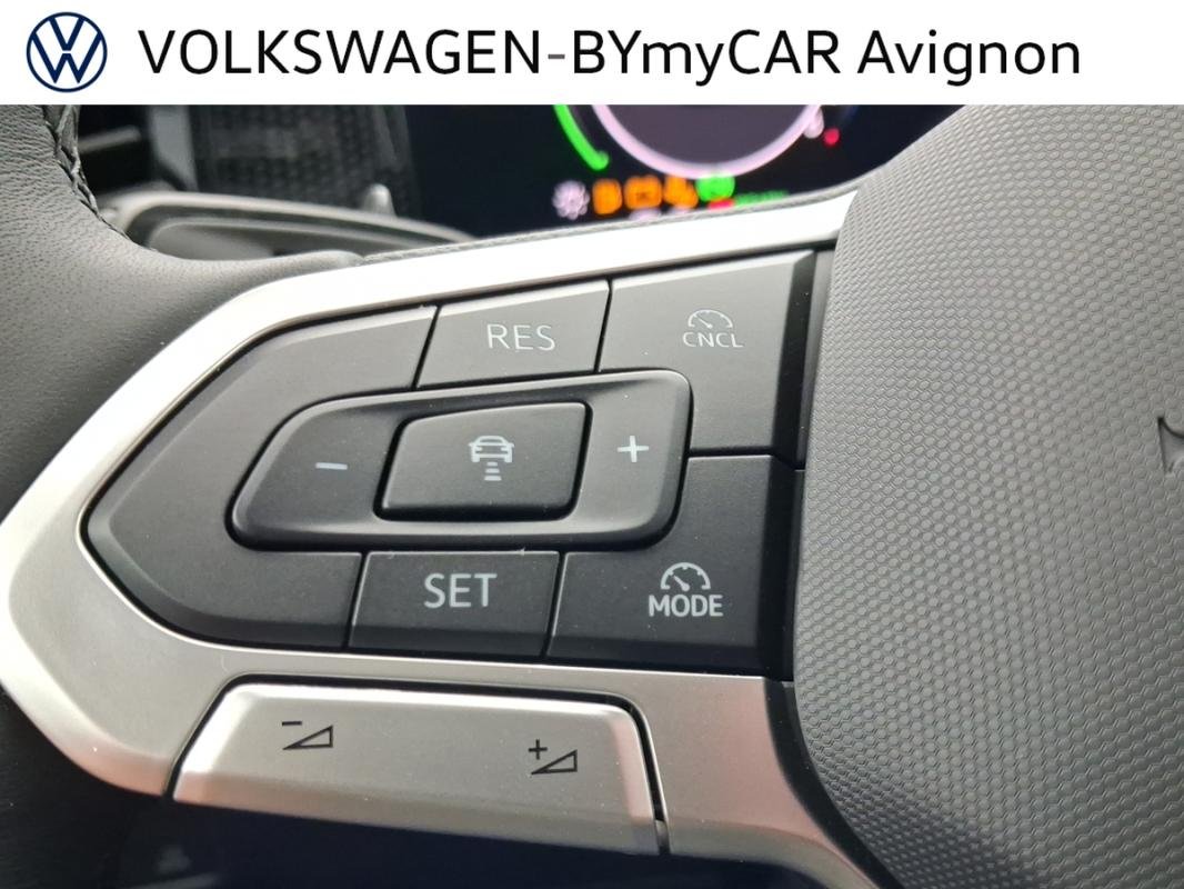 Volkswagen Tiguan - Photo 23