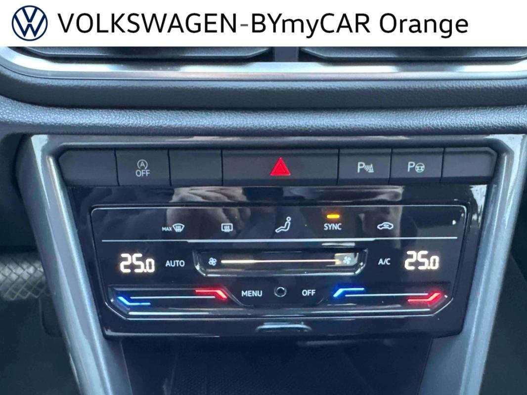 Volkswagen T-Roc - Photo 25