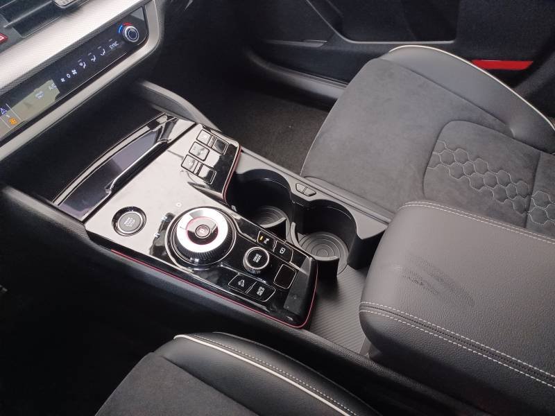 Kia Sportage - Photo 23