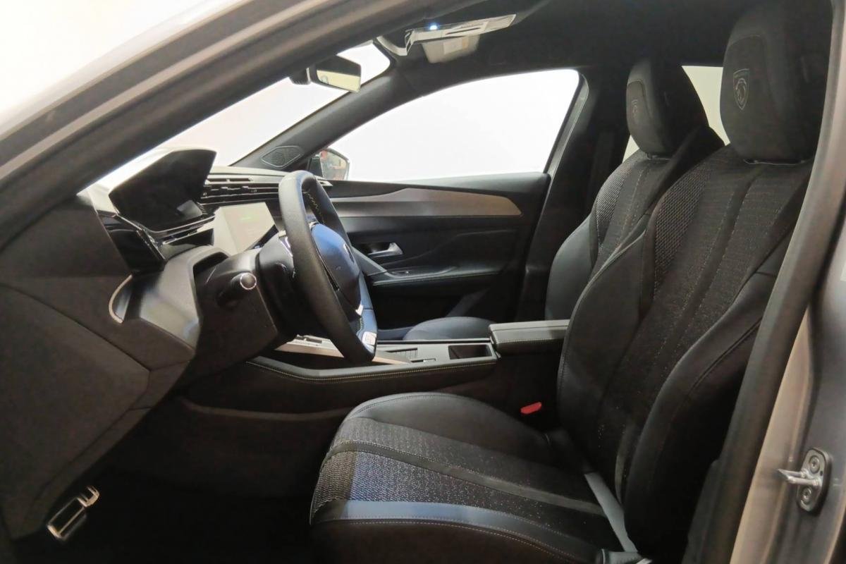 Peugeot 308 SW - Photo 8