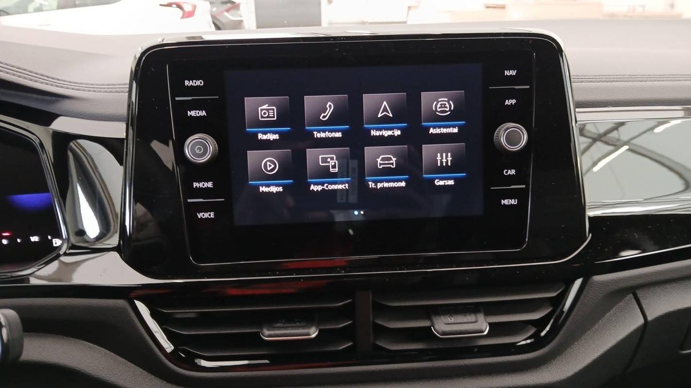 Volkswagen T-Roc - Photo 16