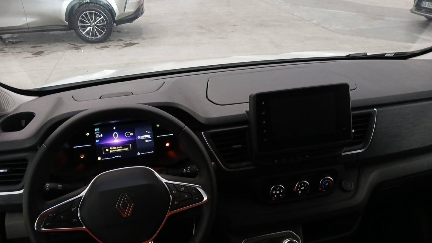 Renault Trafic - Photo 18