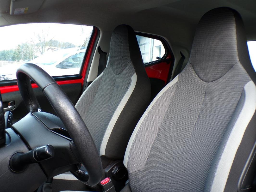 Toyota Aygo - Photo 10