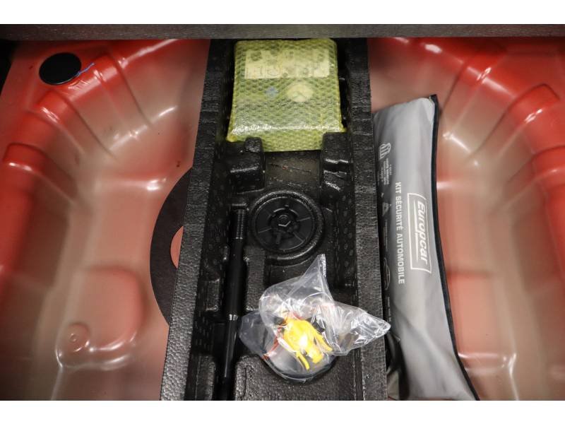 Kia Stonic - Photo 22