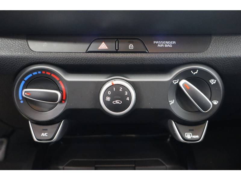 Kia Stonic - Photo 23
