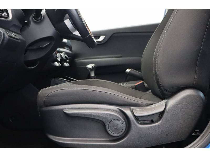 Kia Stonic - Photo 24