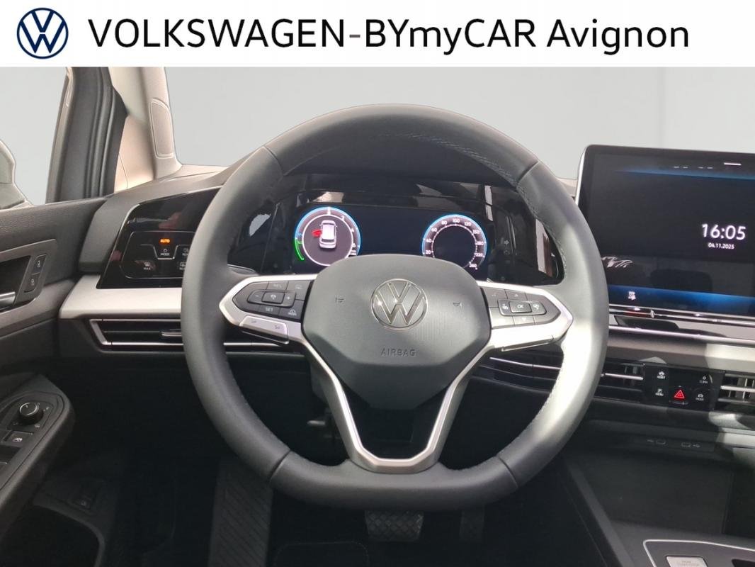 Volkswagen Golf - Photo 13