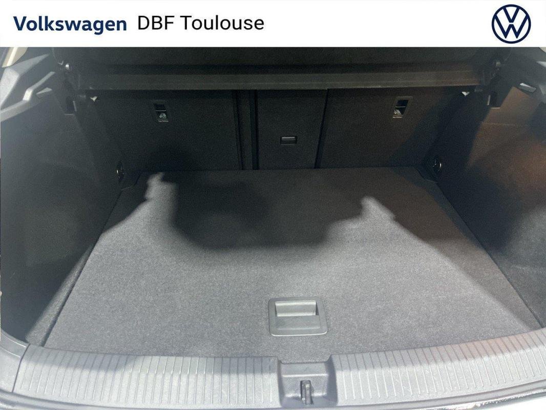 Volkswagen T-Roc - Photo 26