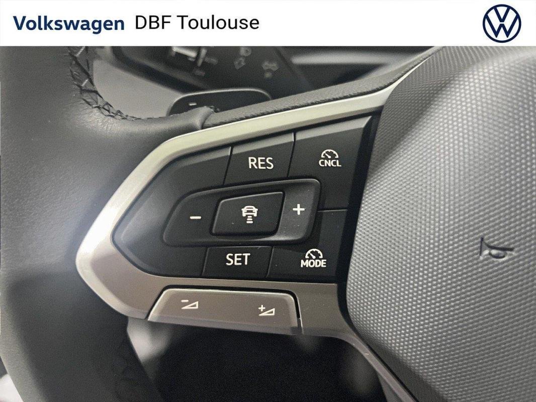 Volkswagen Tiguan - Photo 22