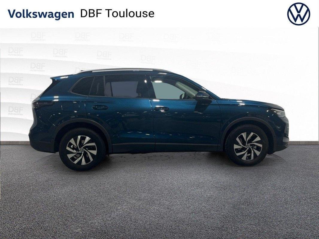 Volkswagen Tiguan - Photo 8