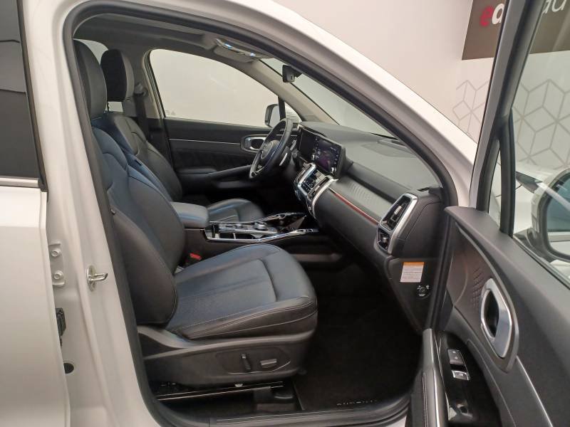 Kia Sorento - Photo 14