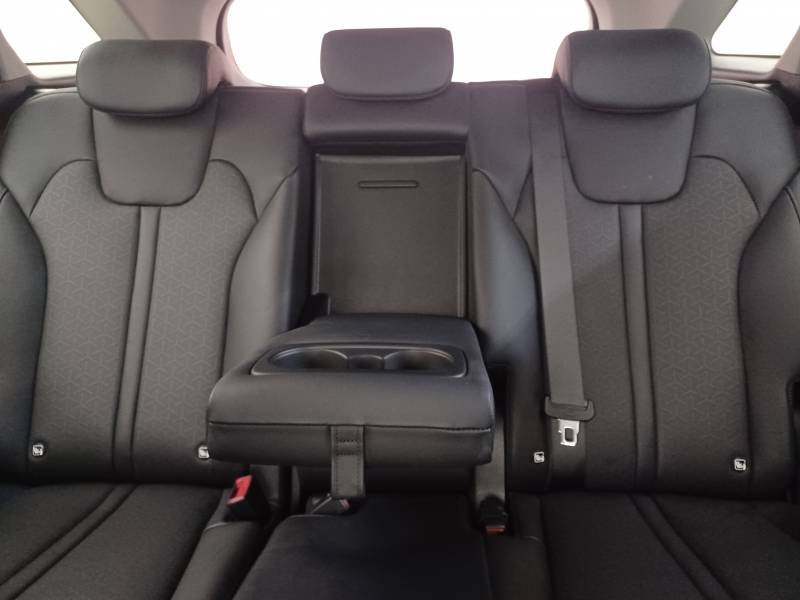 Kia Sorento - Photo 24