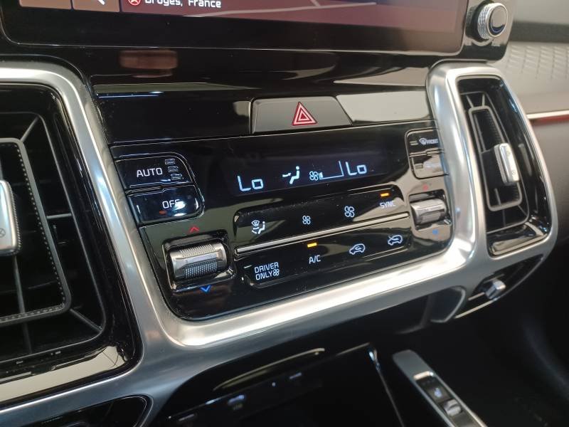 Kia Sorento - Photo 30