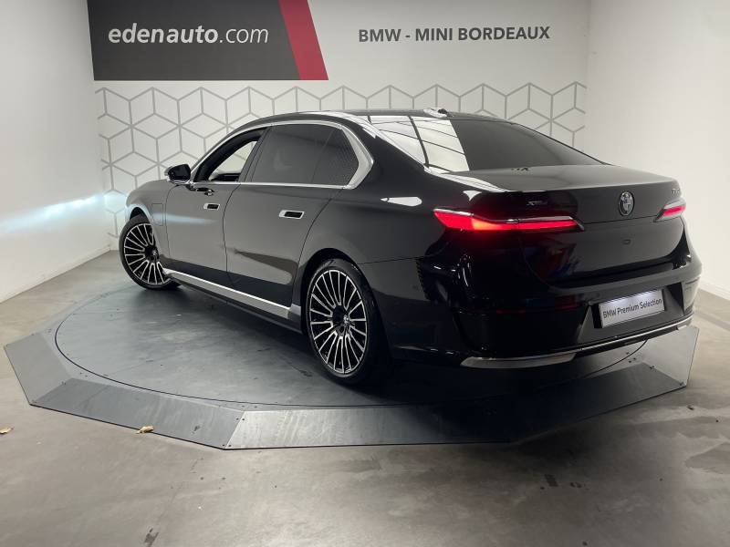 BMW Série 7 - Photo 22