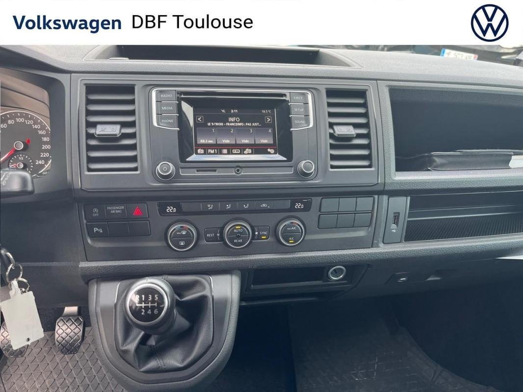 Volkswagen Caravelle - Photo 16