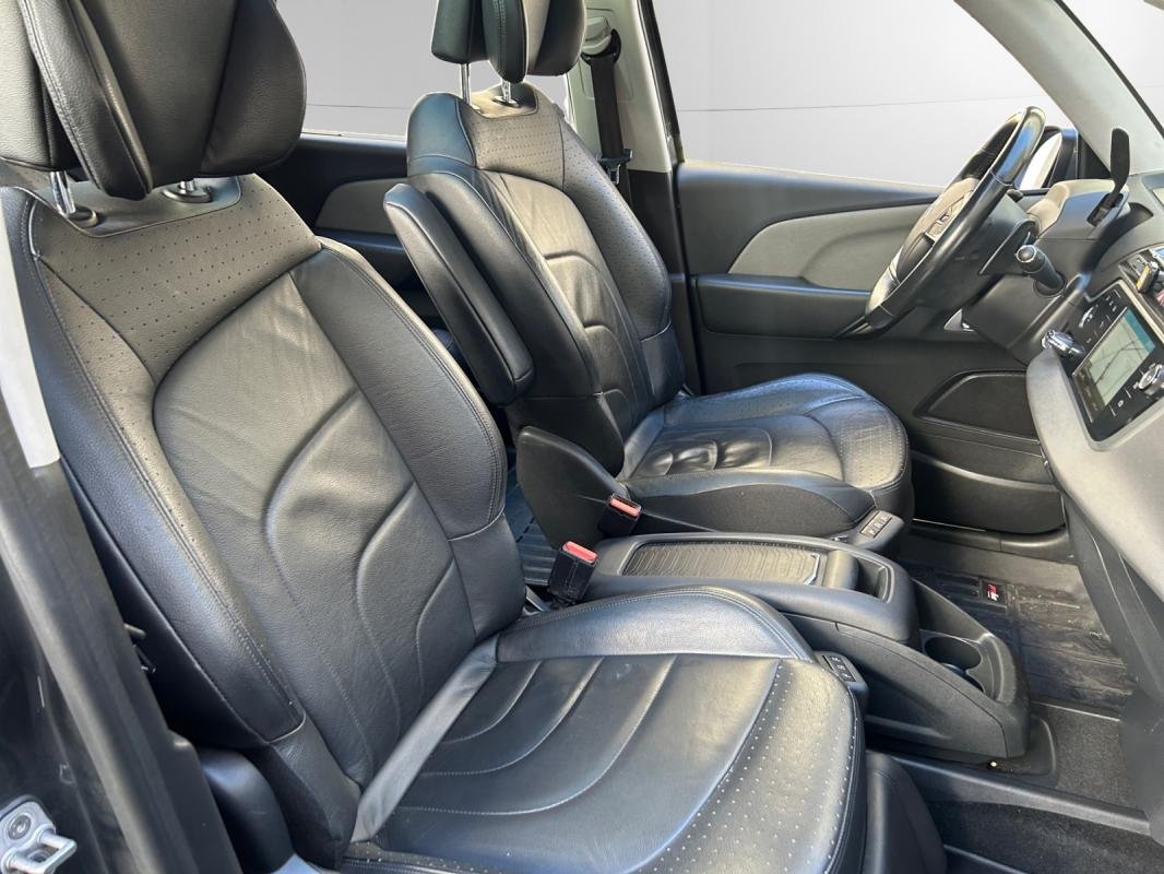 Citroën C4 Picasso - Photo 23