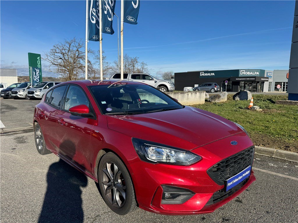 Ford Focus - Photo 2