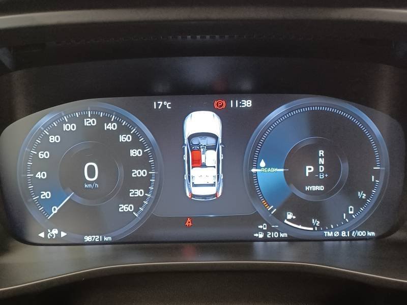 Volvo XC40 - Photo 21