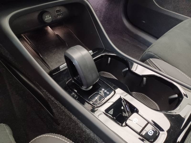Volvo XC40 - Photo 23