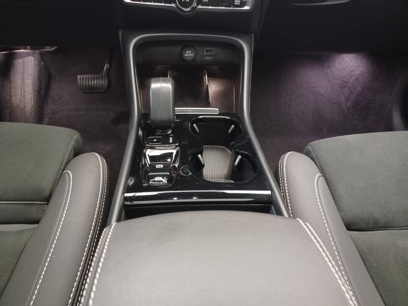 Volvo XC40 - Photo 25