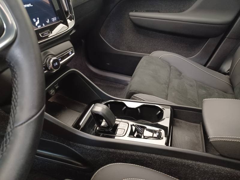 Volvo XC40 - Photo 26