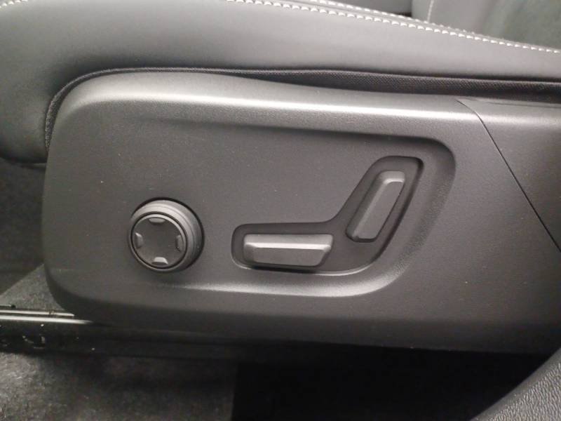 Volvo XC40 - Photo 33
