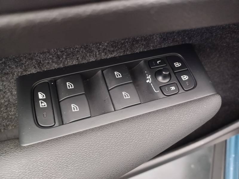Volvo XC40 - Photo 36