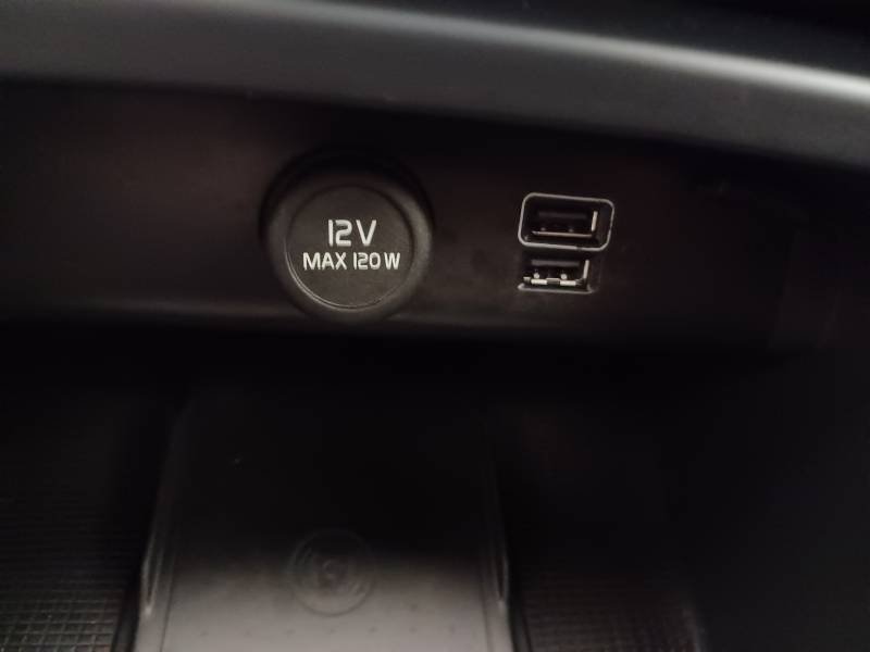 Volvo XC40 - Photo 37