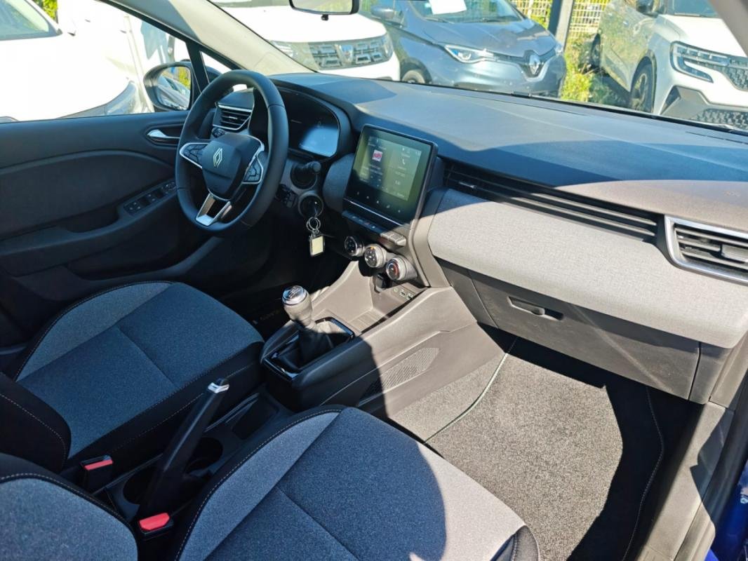 Renault Clio - Photo 18