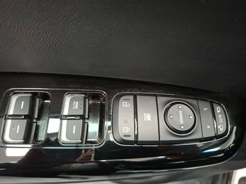 Kia Sportage - Photo 22