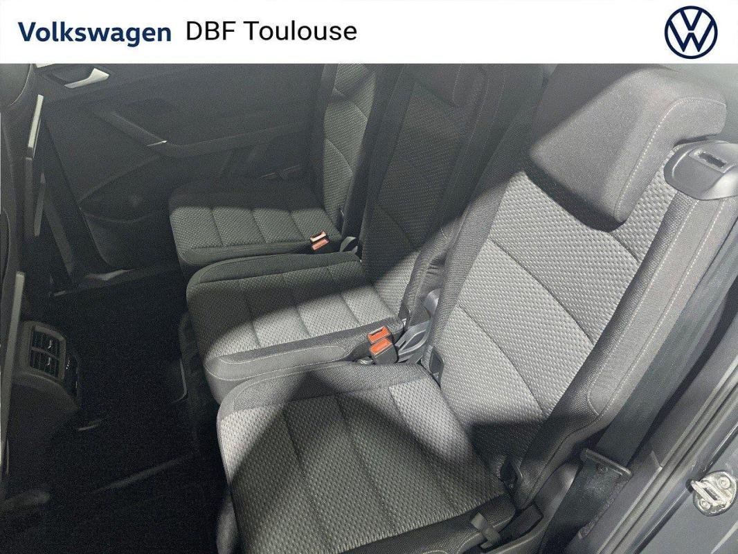 Volkswagen Touran - Photo 11