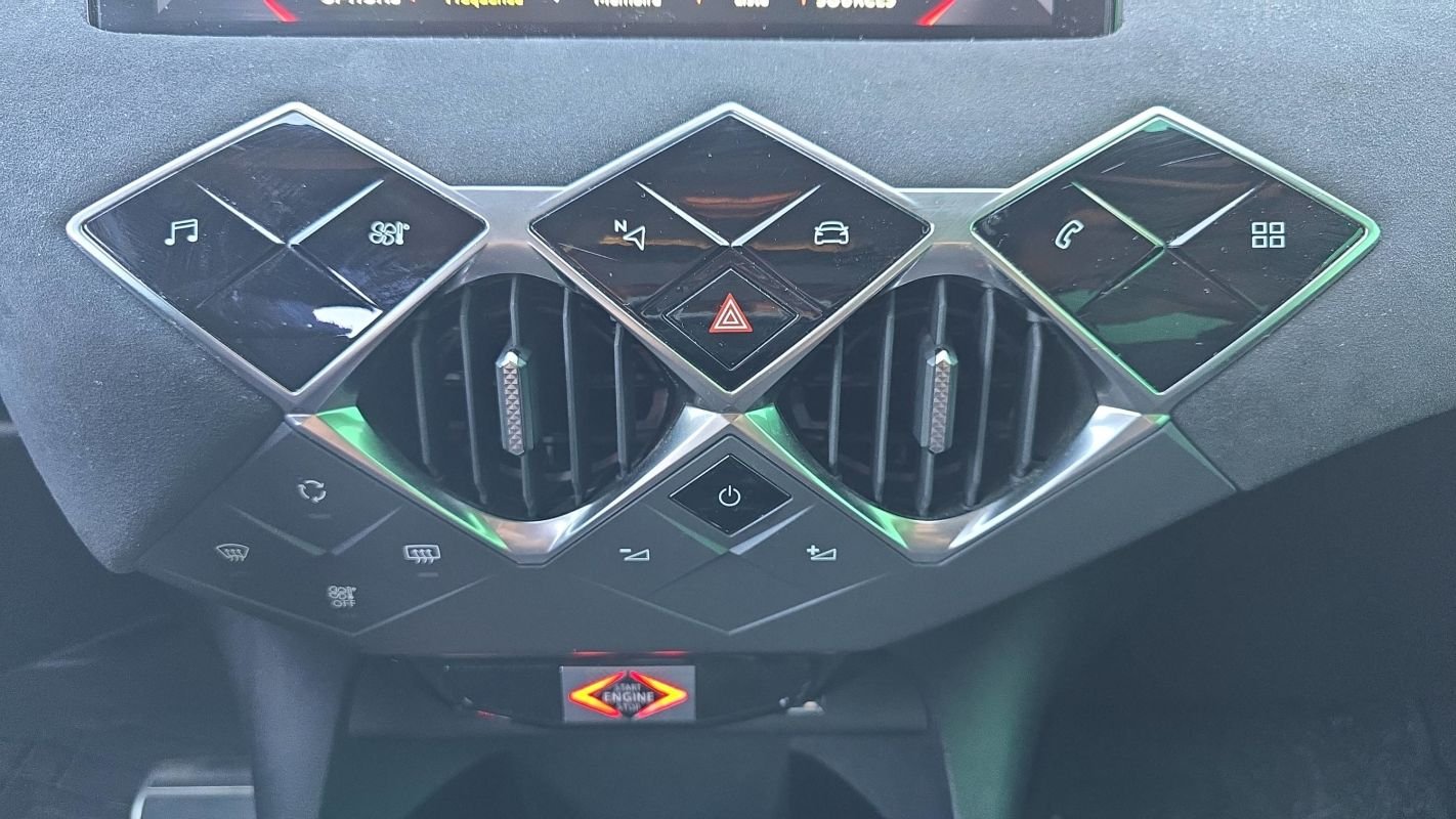 DS DS 3 Crossback - Photo 25