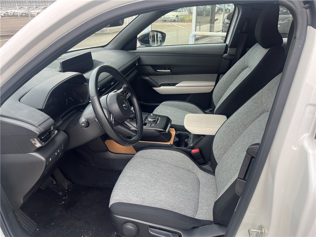 Mazda MX-30 - Photo 11