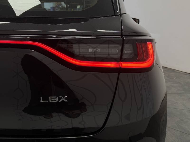 Lexus LBX - Photo 16