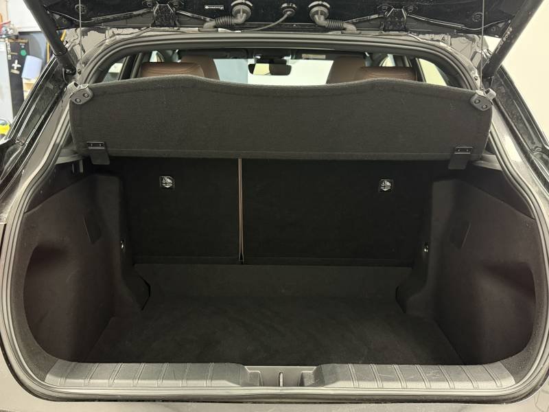 Lexus LBX - Photo 17