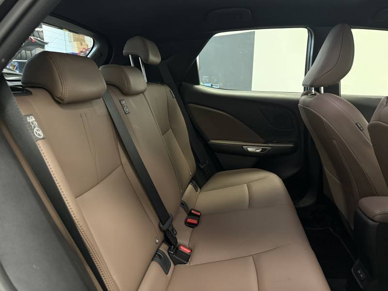 Lexus LBX - Photo 19