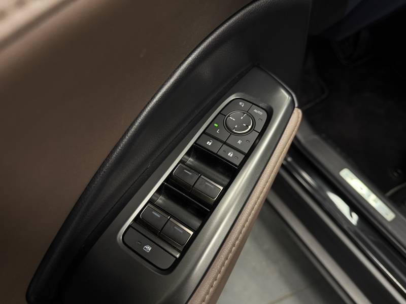 Lexus LBX - Photo 26