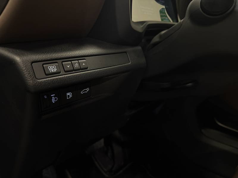 Lexus LBX - Photo 28