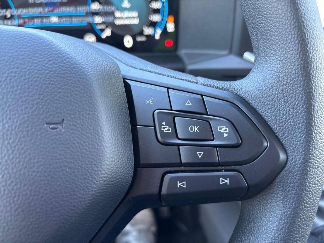 Volkswagen Transporter - Photo 21