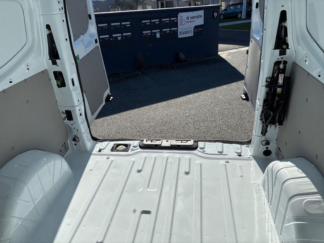 Volkswagen Transporter - Photo 23