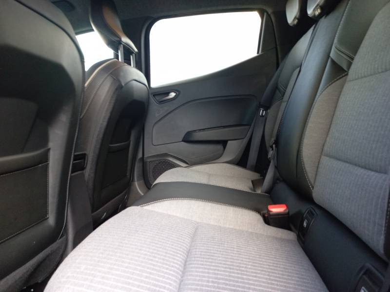 Renault Clio - Photo 24