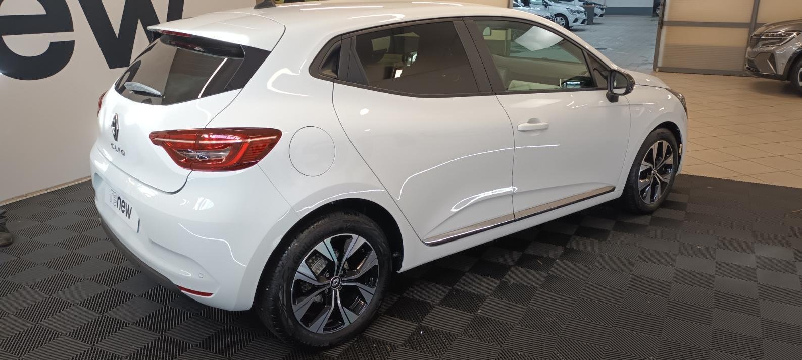 Renault Clio - Photo 13
