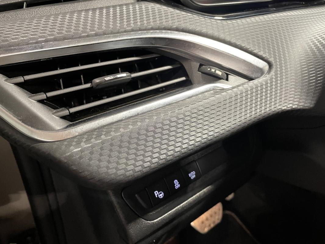 Peugeot 208 - Photo 18