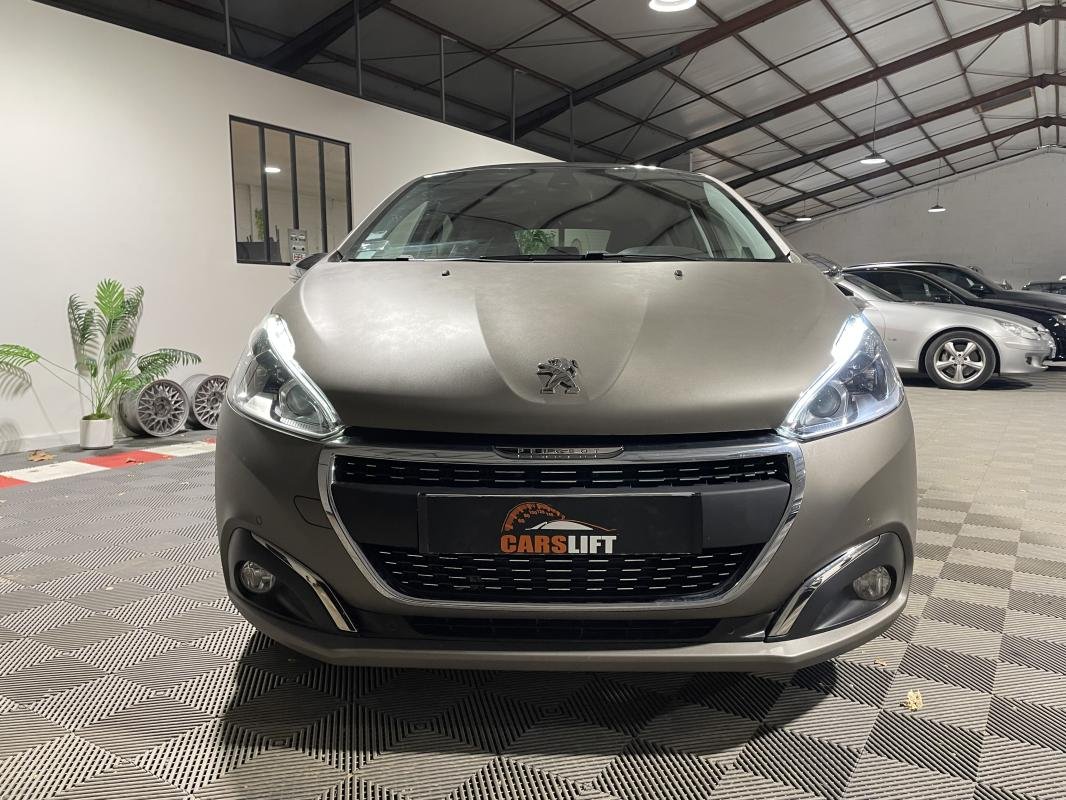 Peugeot 208 - Photo 3